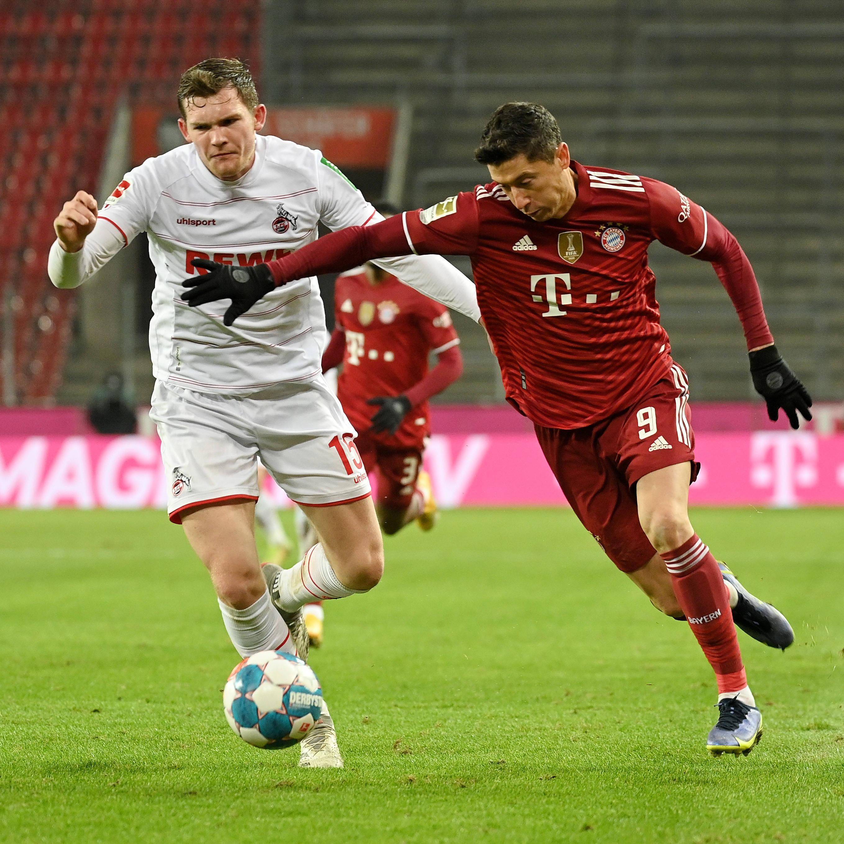 J9官网-莱万多夫斯基意外战胜拜仁，出色防守引爆全场！比赛高潮迭起的简单介绍