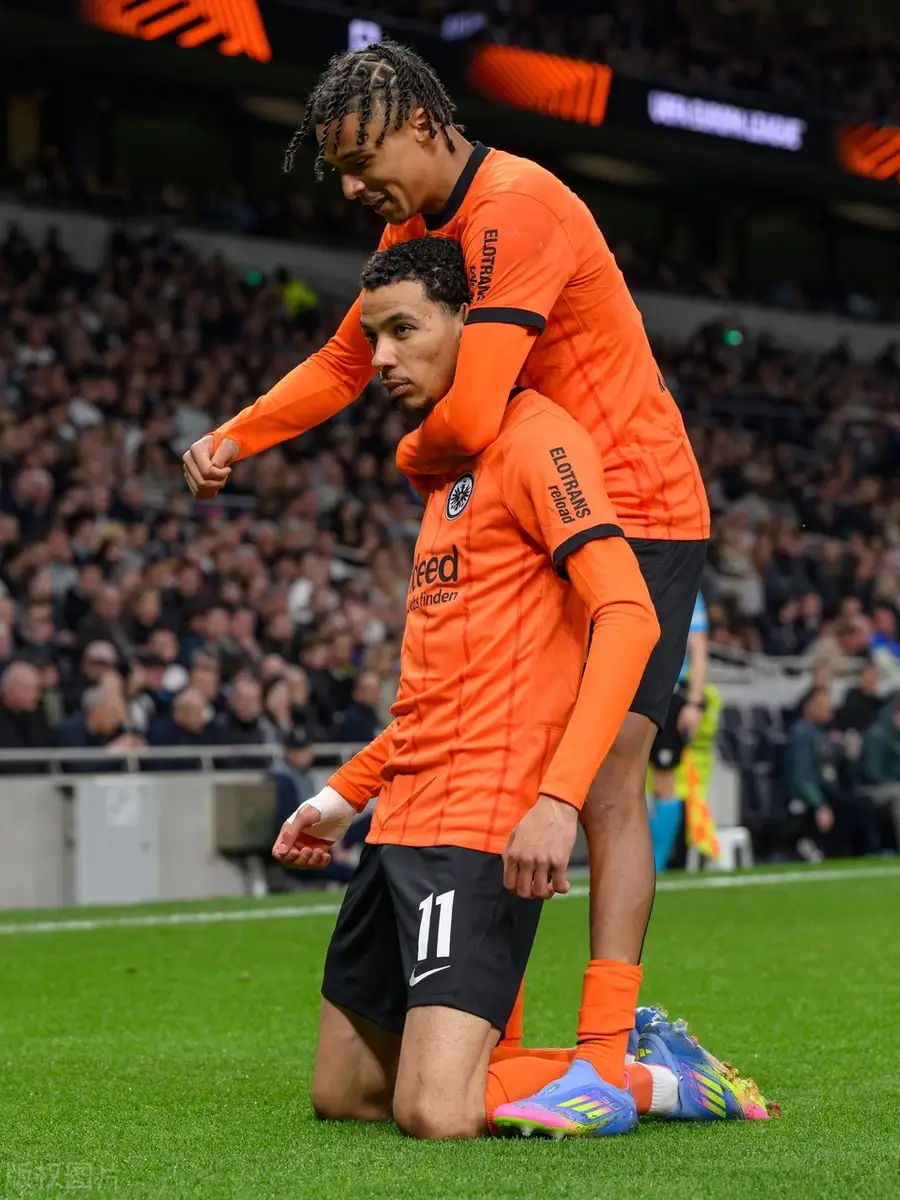 j9九游会-包含欧联赛前走向成谜，亚特兰大扳平良机，引发热议，身体对抗强度拉满的词条